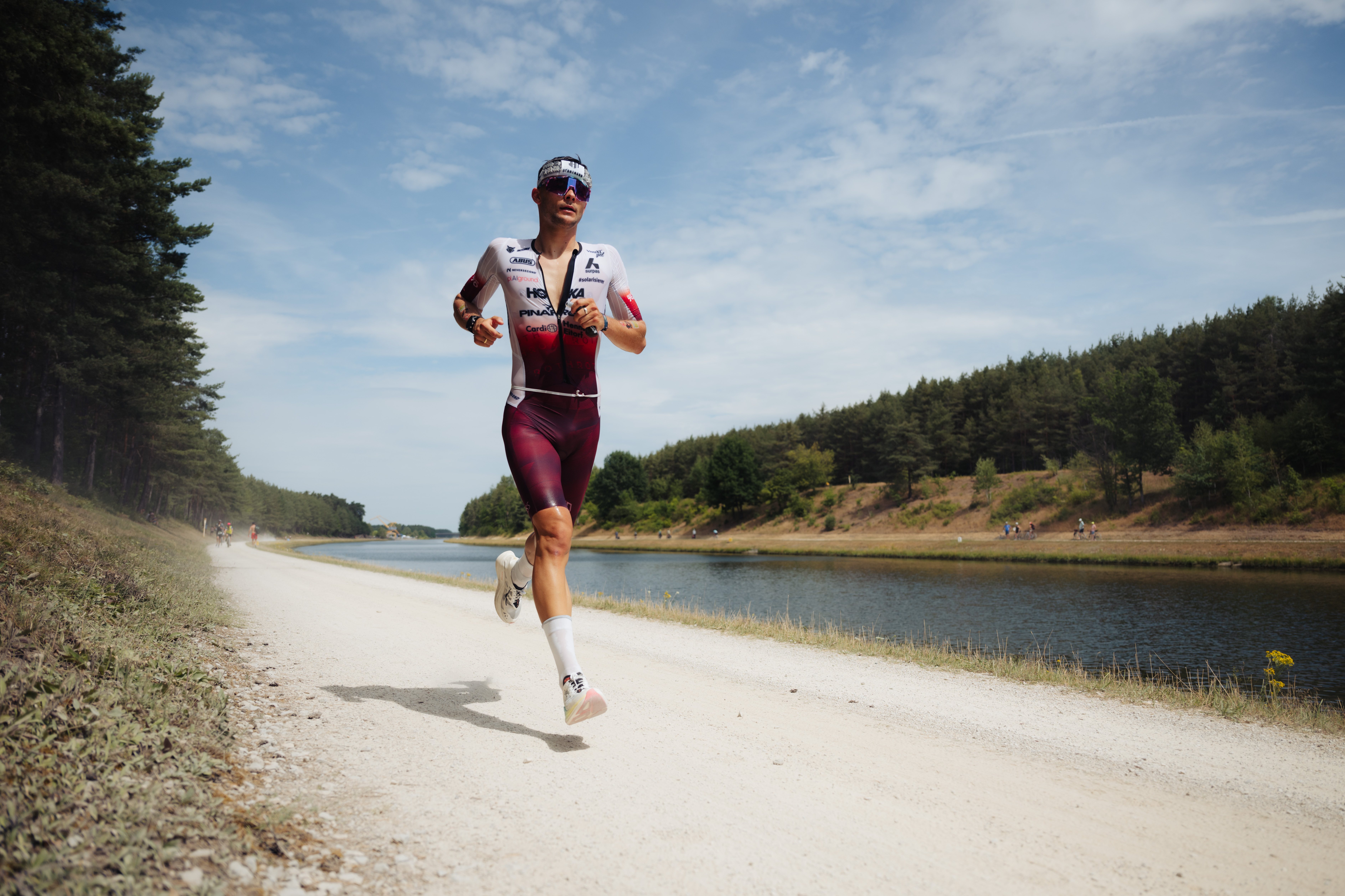 Jan Stratmann während eines Laufs beim Triathlon
