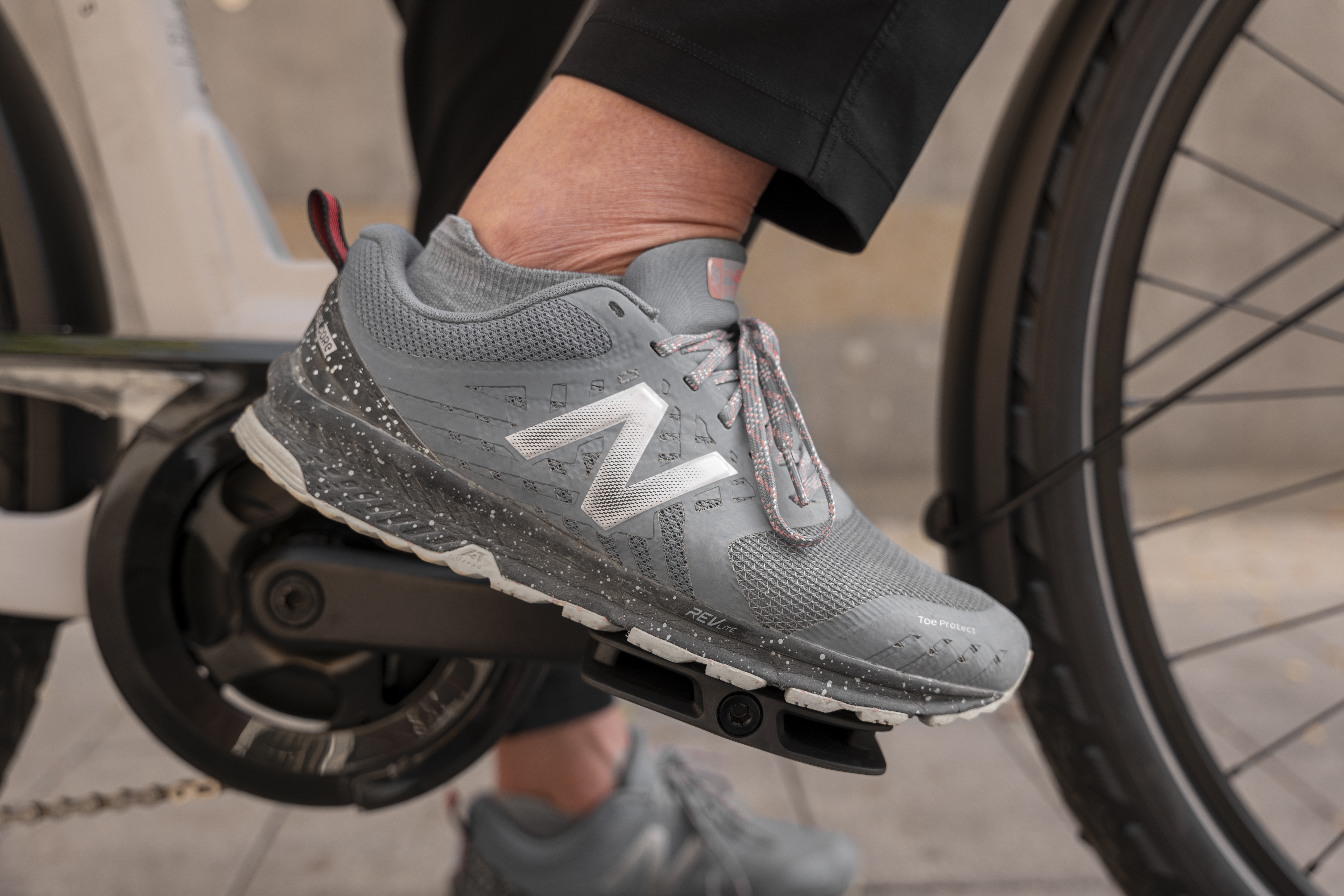 Foot on the Ergon PT pedal