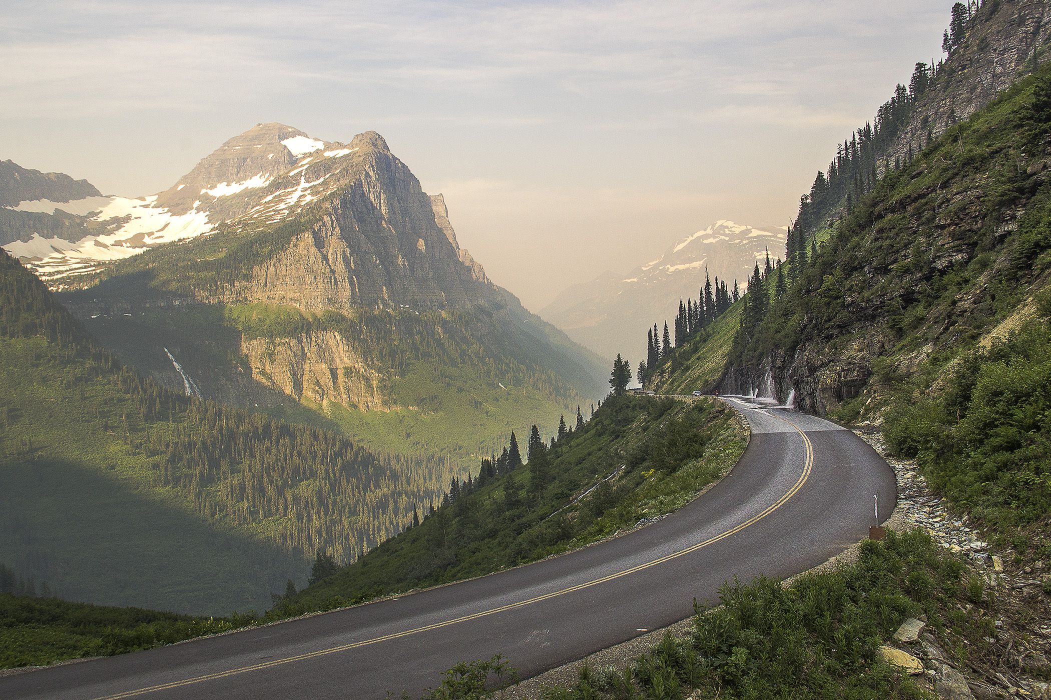 Mountain pass on the Going to The Sun Road, Montana
