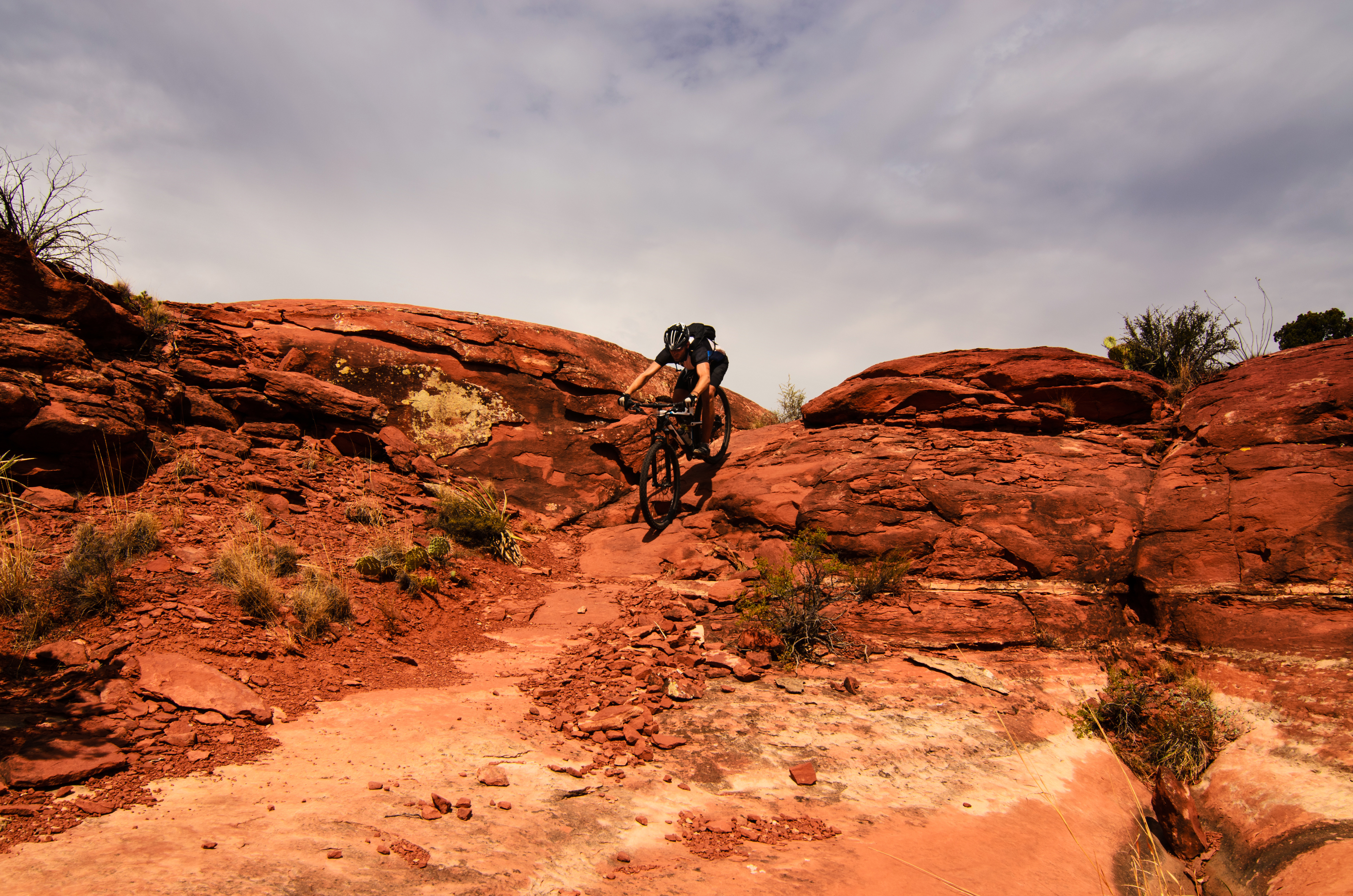 Utah MTB cyclist riding down a trail
